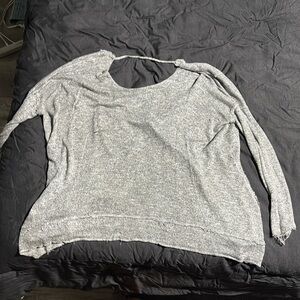XL Urban Outfitters twist back long sleeve